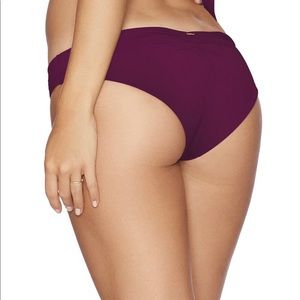 Beach Bunny Stephanie Bottoms NWT